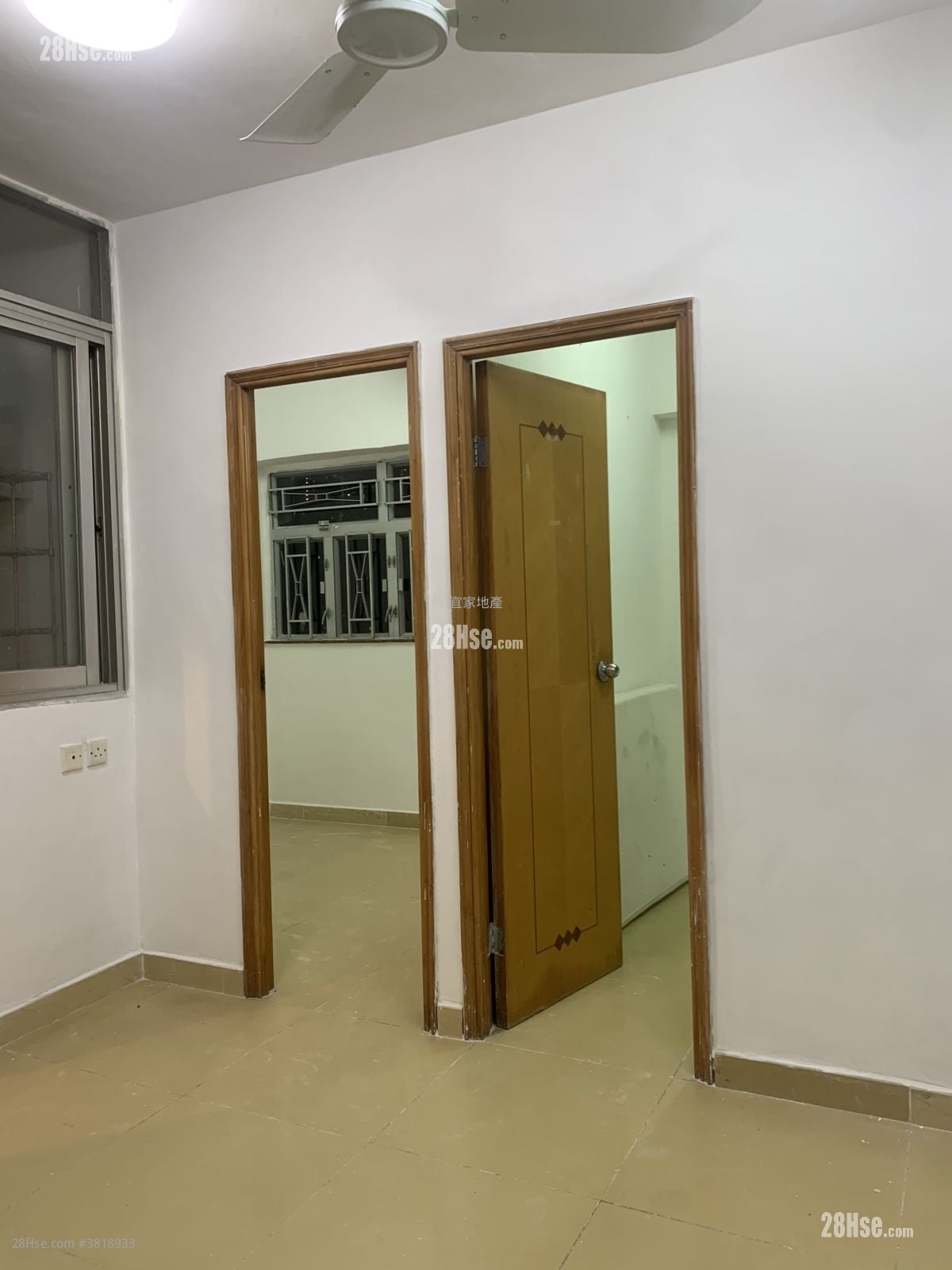 永耀大楼 租盘 350 平方尺