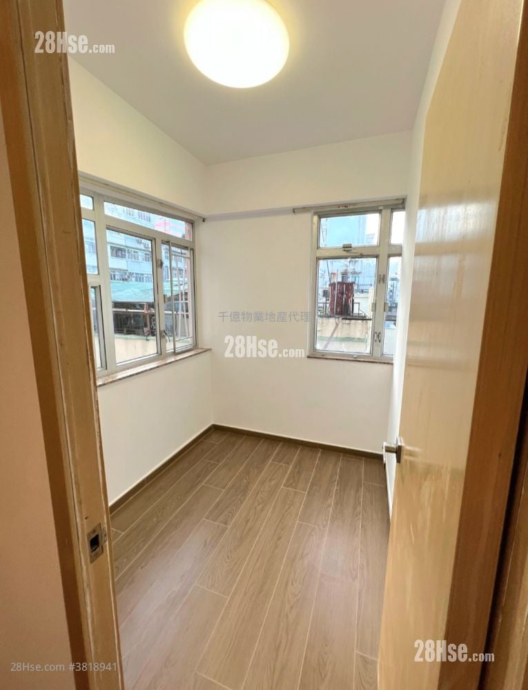 寶安大廈 售盤 2 房 469 平方呎