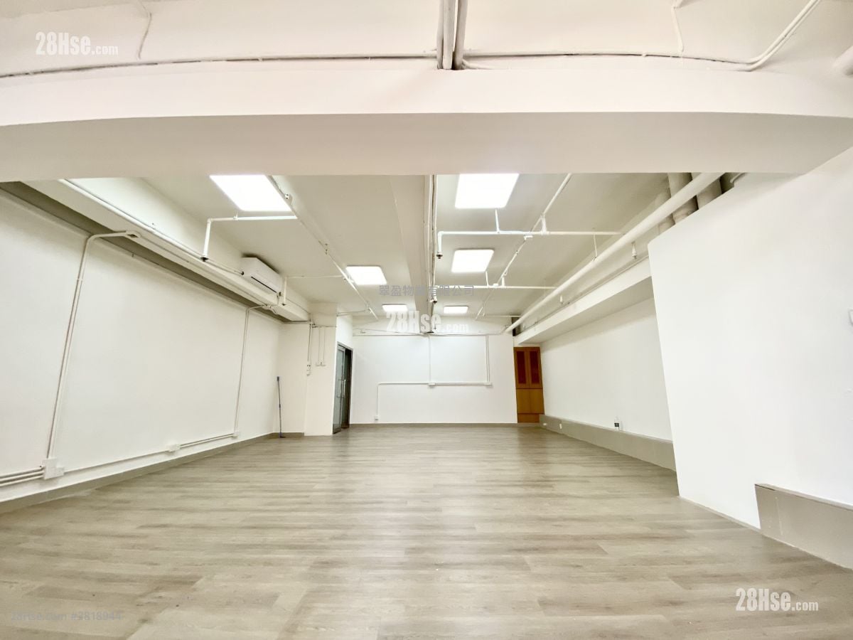 Kwun Tong Industrial Centre Rental 750 ft²
