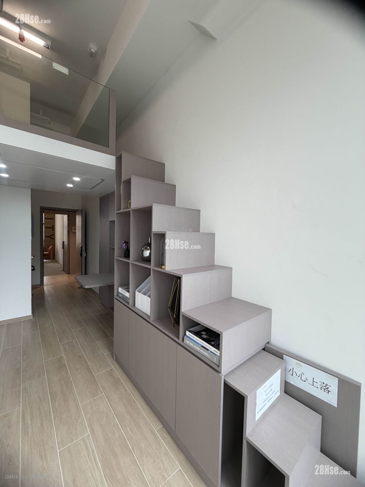 I City Sell Studio , 1 Toilet