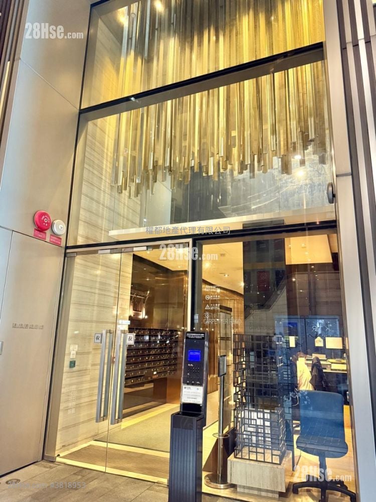 High Place Rental Studio , 1 Bathroom 182 ft²