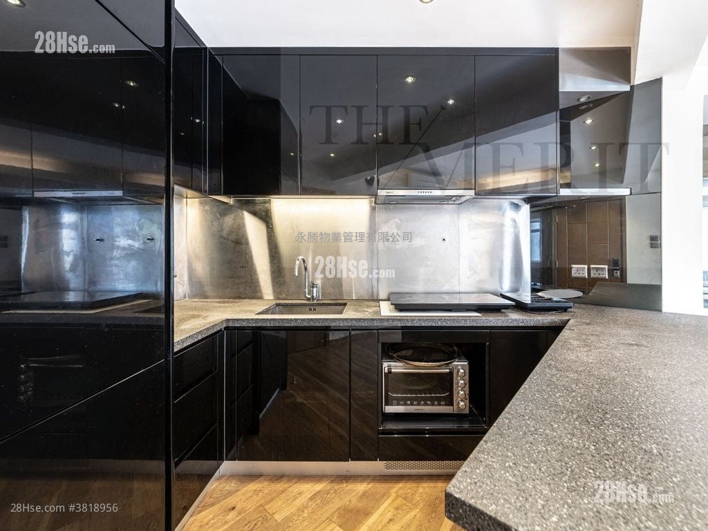 Sung Lan Mansion Rental 2 Bedrooms , 2 Bathrooms 790 ft²