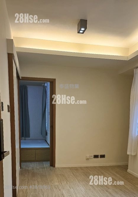 Hong Wah Mansion Sell 1 Bedroom , 1 Bathroom 325 ft²
