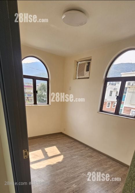 村屋 租盘 3 房 , 1 浴室 700 平方尺