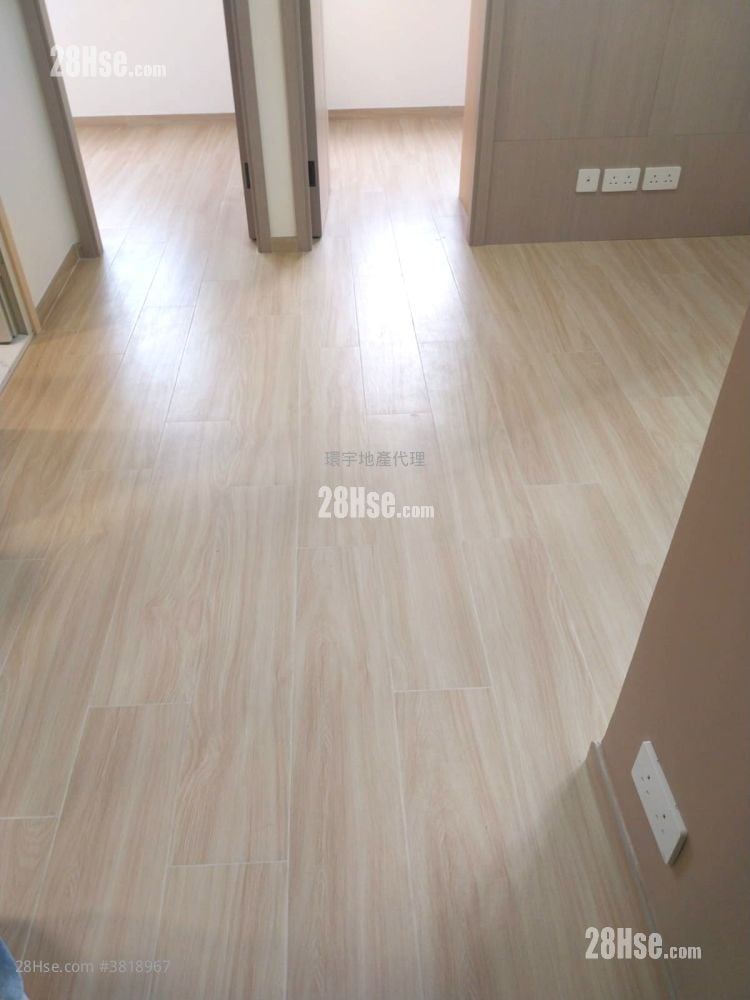 On Lai Building Rental 2 Bedrooms , 1 Bathroom 283 ft²