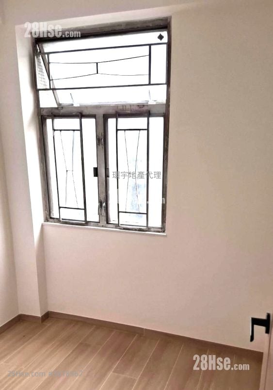On Lai Building Rental 2 Bedrooms , 1 Bathroom 283 ft²