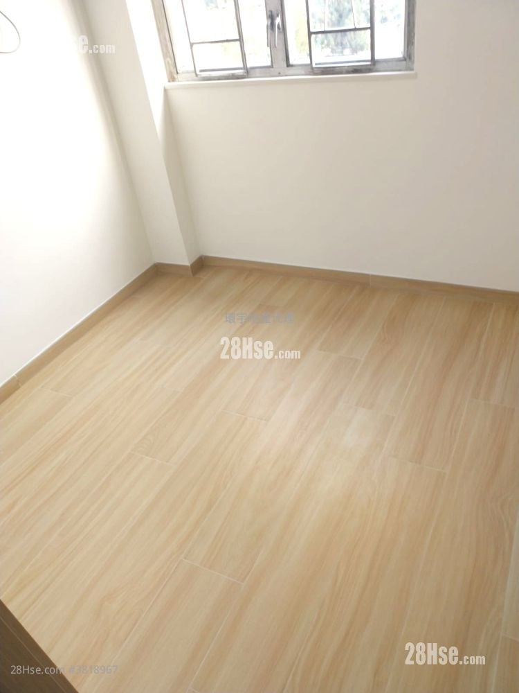On Lai Building Rental 2 Bedrooms , 1 Bathroom 283 ft²