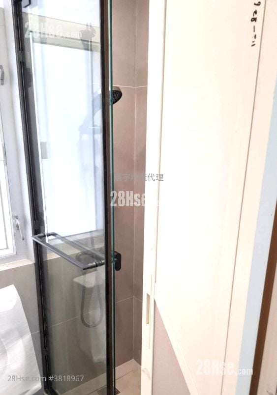 On Lai Building Rental 2 Bedrooms , 1 Bathroom 283 ft²