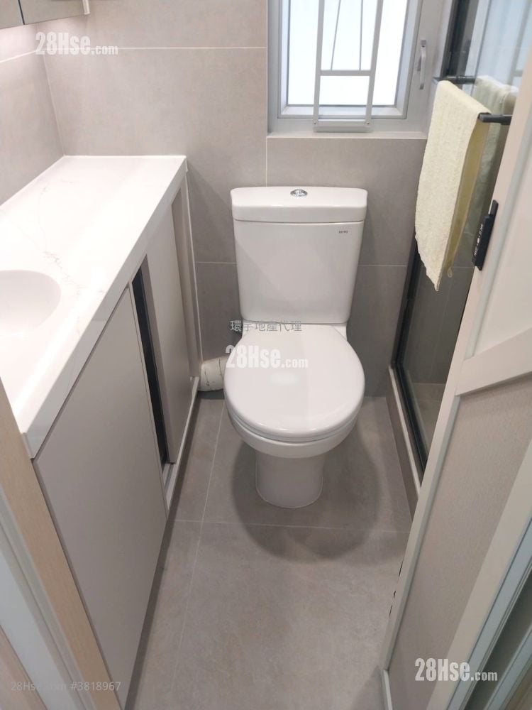 On Lai Building Rental 2 Bedrooms , 1 Bathroom 283 ft²