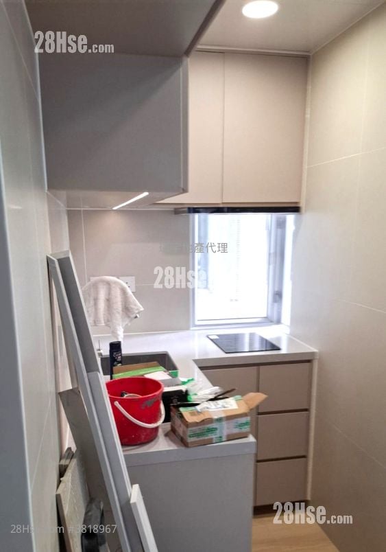 On Lai Building Rental 2 Bedrooms , 1 Bathroom 283 ft²