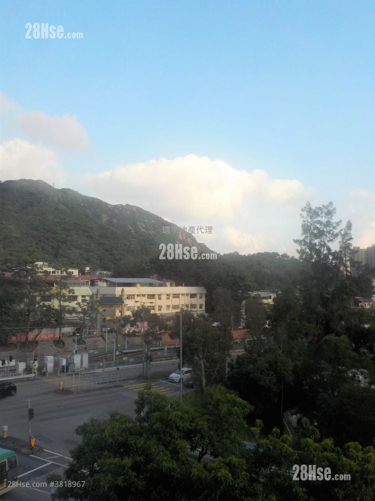 On Lai Building Rental 2 Bedrooms , 1 Bathroom 283 ft²