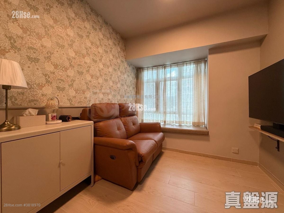 Well On Garden Sell 2 Bedrooms , 1 Bathroom 411 ft²