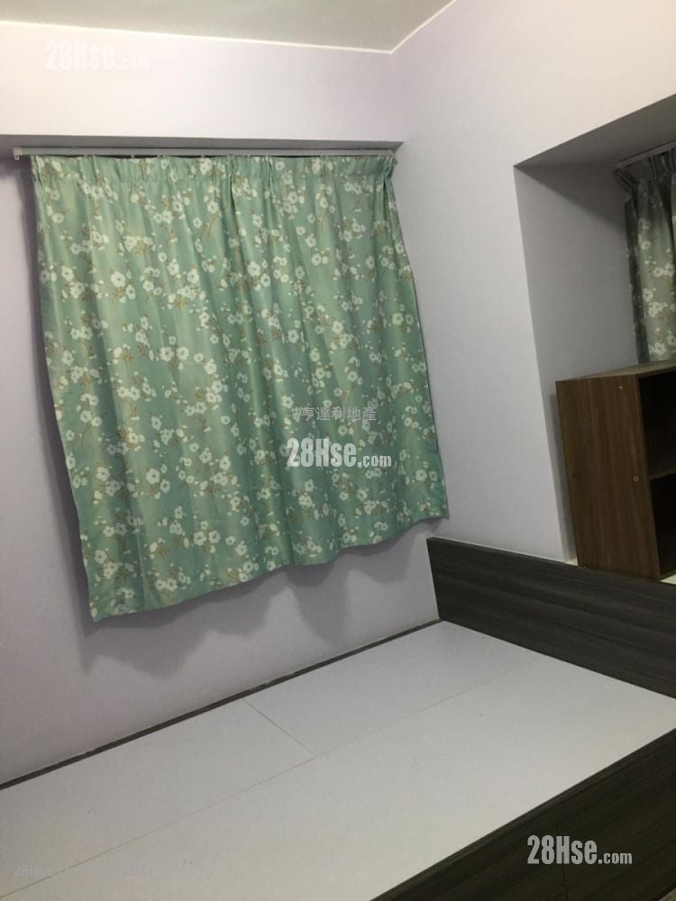 Fu Yan Court Sell 2 Bedrooms , 1 Bathroom 267 ft²