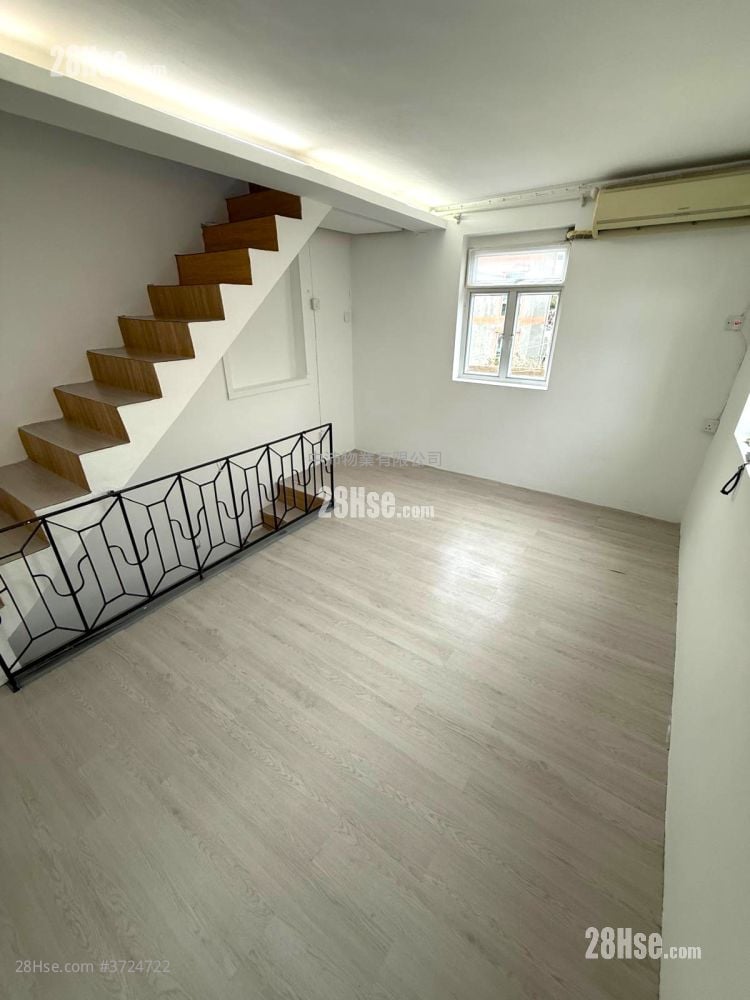 living room: Yeung Uk Tsuen ,Au Tau Rental 2 Bedrooms , 1 Bathroom