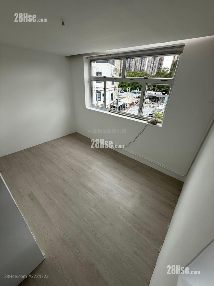 bedroom 1: Yeung Uk Tsuen ,Au Tau Rental 2 Bedrooms , 1 Bathroom