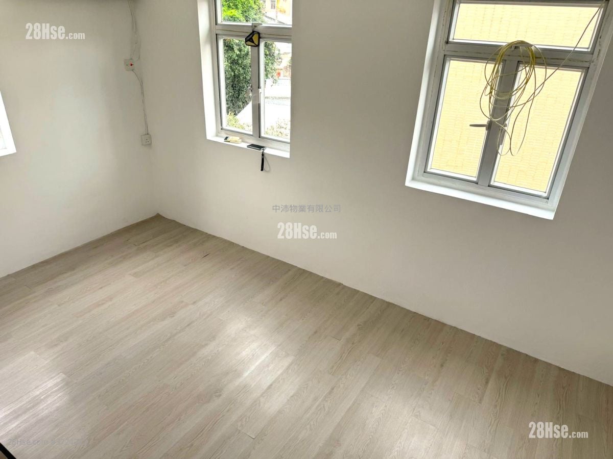 living room: Yeung Uk Tsuen ,Au Tau Rental 2 Bedrooms , 1 Bathroom