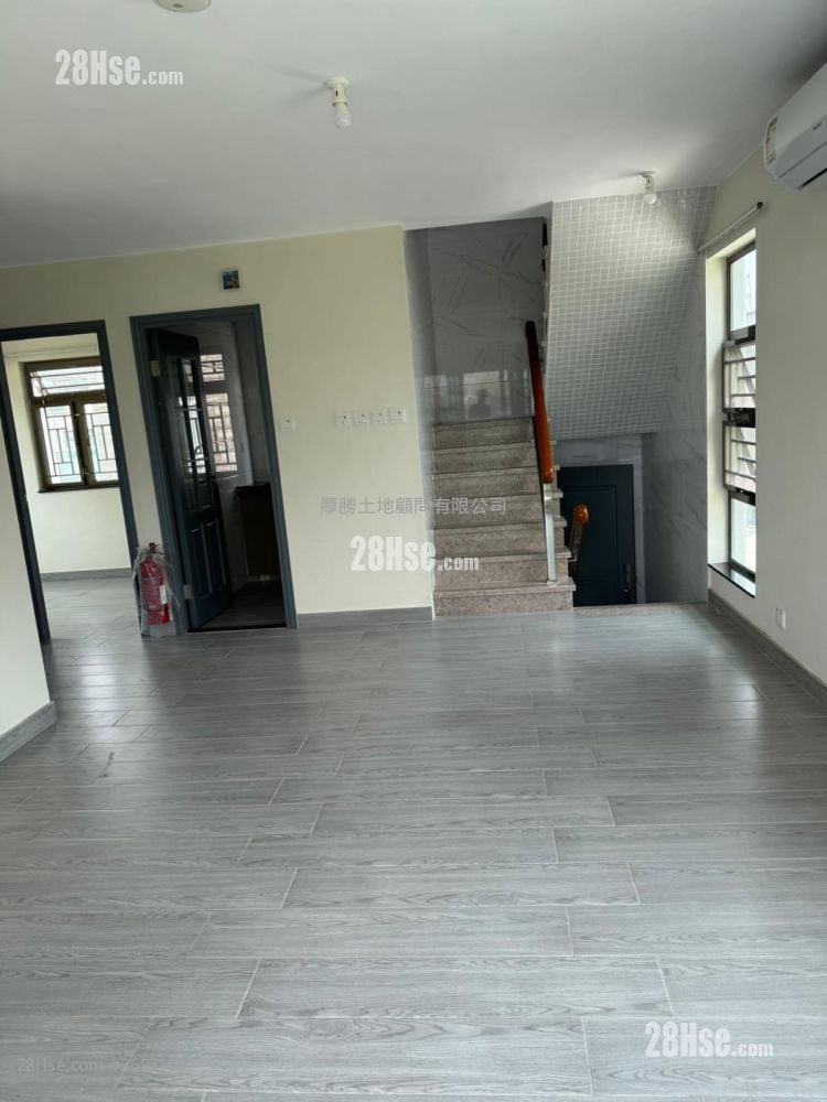 村屋 租盘 2 房 , 1 浴室 580 平方尺