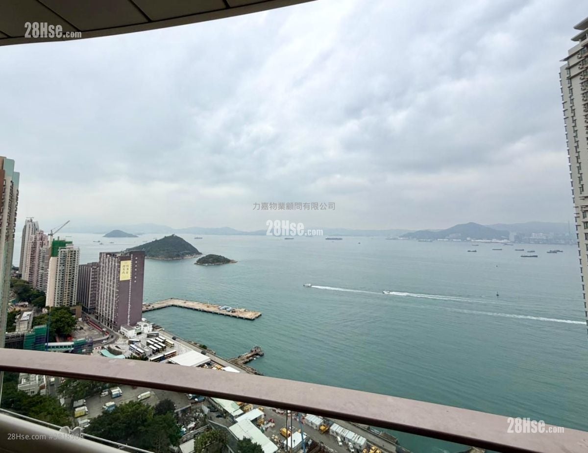 Cadogan Rental 3 Bedrooms , 2 Bathrooms 916 ft²