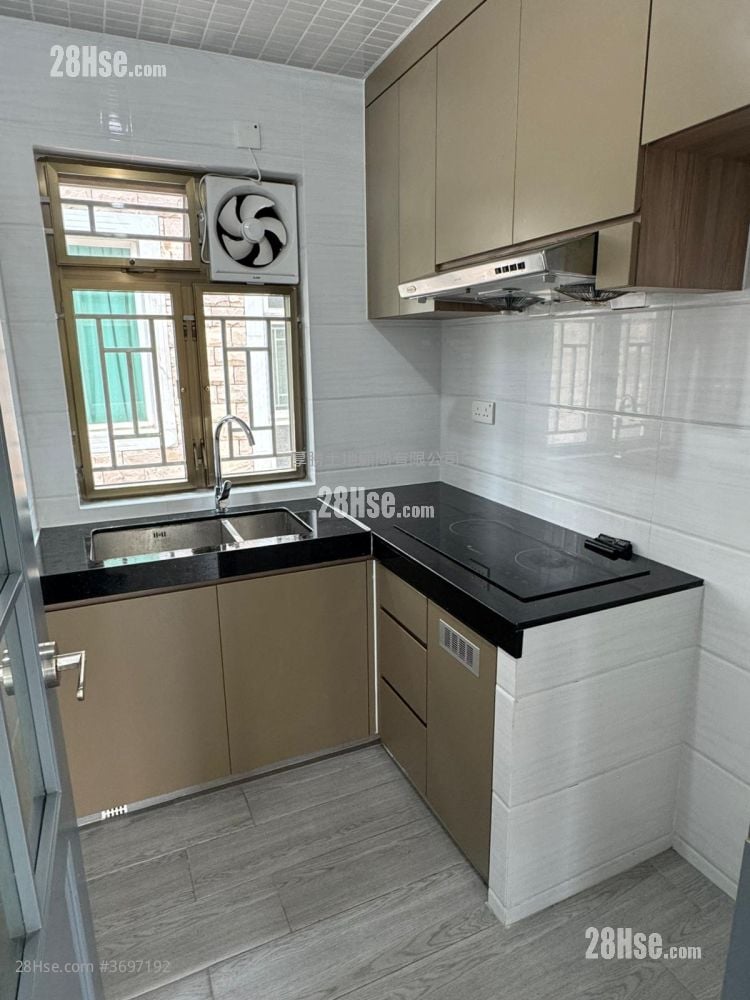 村屋 租盘 2 房 , 1 浴室 580 平方尺