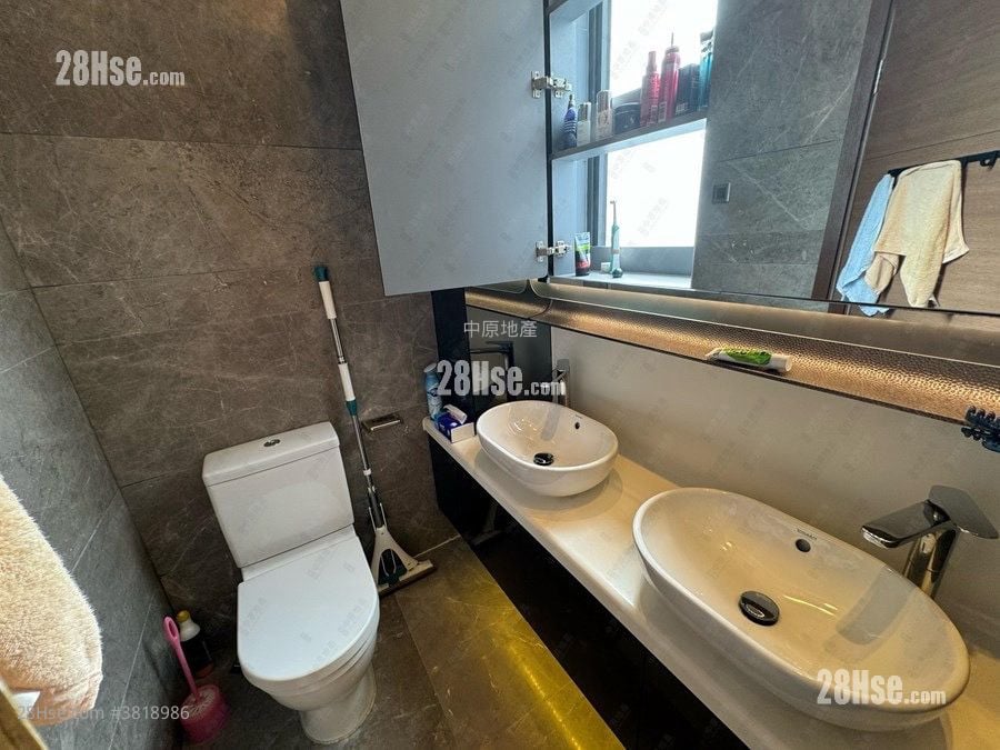 逸峯 售盘 4 房 , 4 浴室 1,097 平方尺