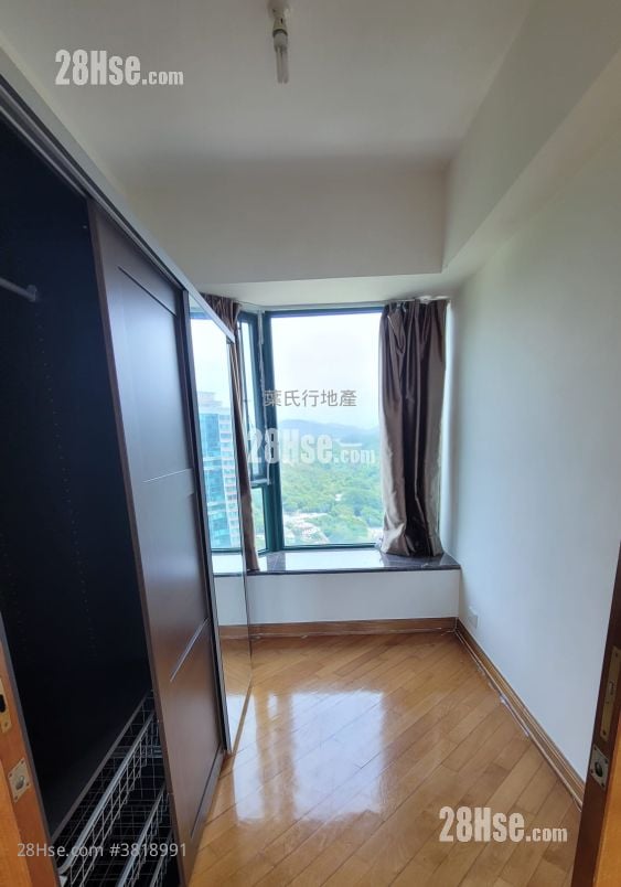 Palatial Coast Rental 3 Bedrooms , 2 Bathrooms 1,186 ft²