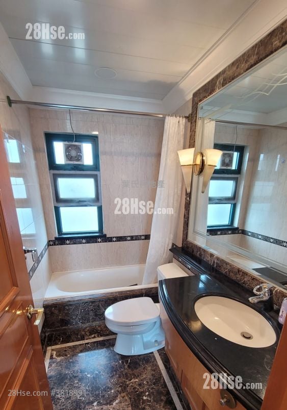 Palatial Coast Rental 3 Bedrooms , 2 Bathrooms 1,186 ft²