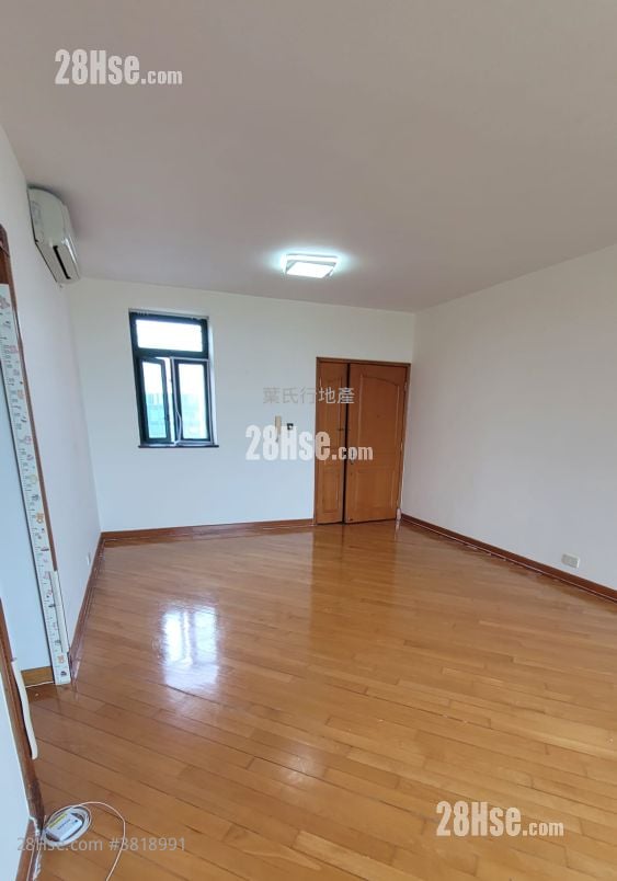 Palatial Coast Rental 3 Bedrooms , 2 Bathrooms 1,186 ft²