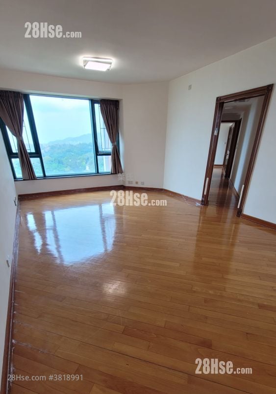 Palatial Coast Rental 3 Bedrooms , 2 Bathrooms 1,186 ft²