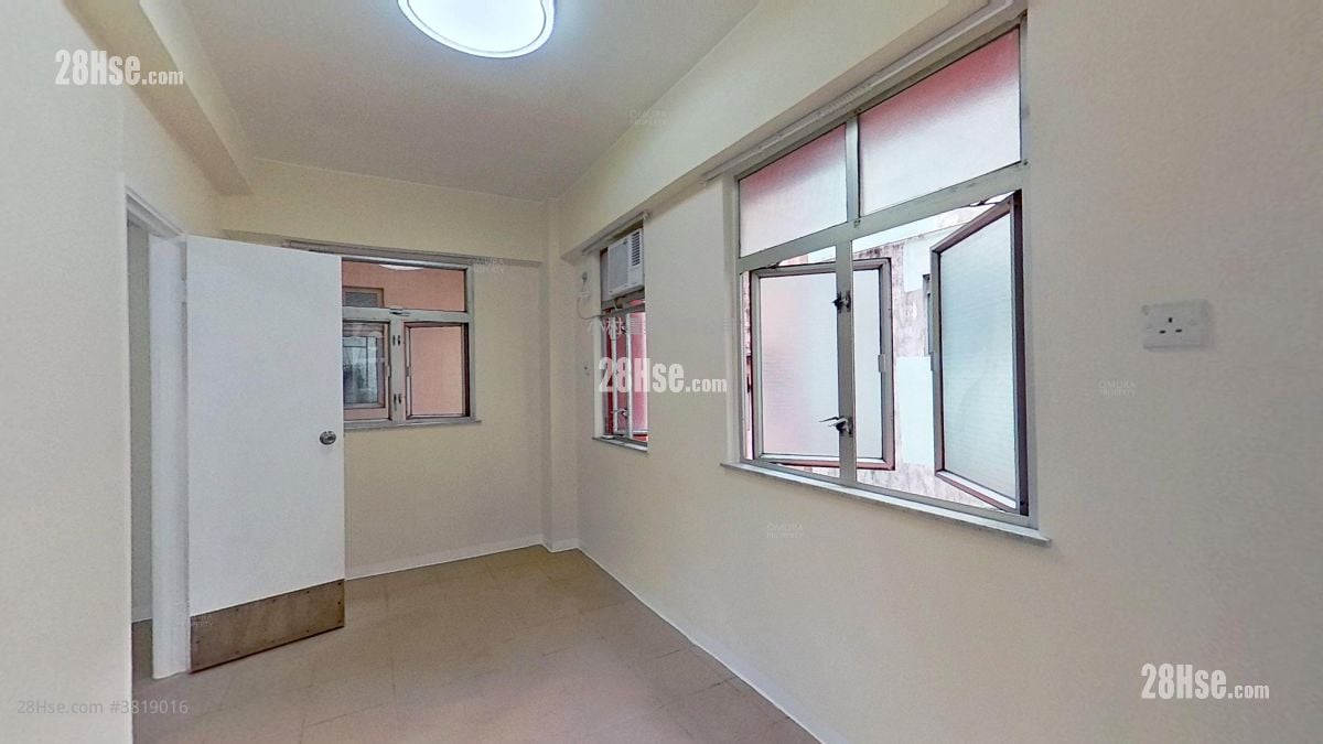 主人房: 隆安街5-6號 租盤 1 房 , 1 浴室 304 平方呎