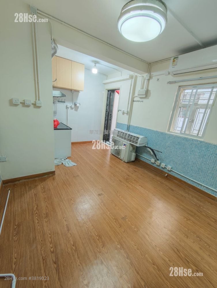 村屋 租盘 2 房 , 1 浴室