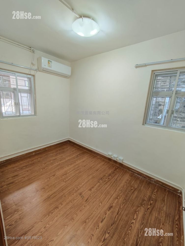 村屋 租盘 2 房 , 1 浴室