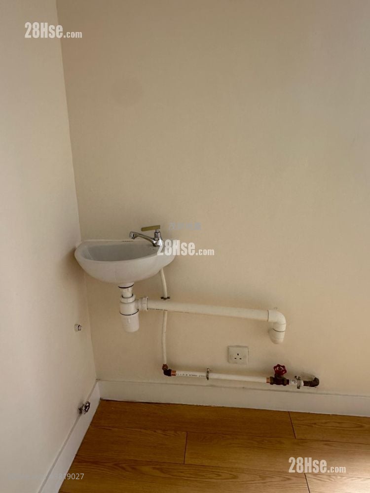 昆保商业大厦 租盘 开放式间隔