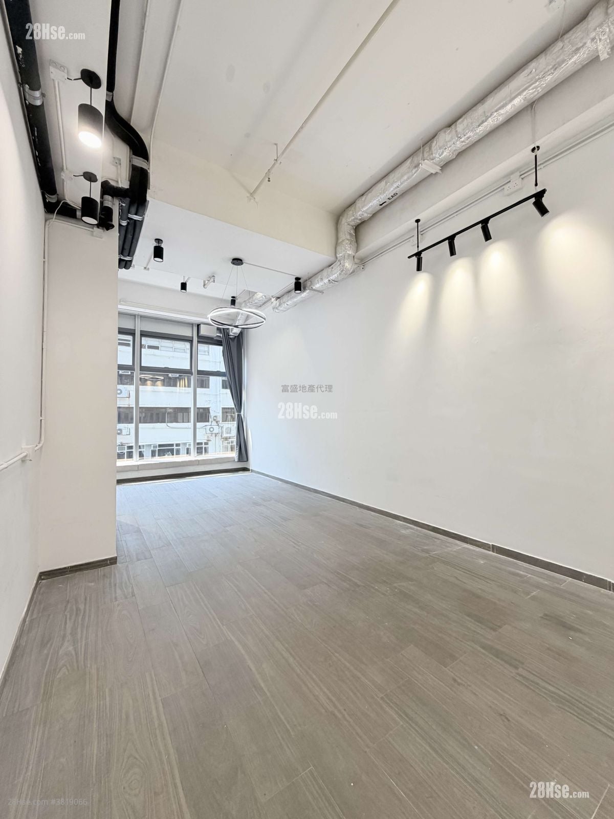 W668 Rental 478 ft²