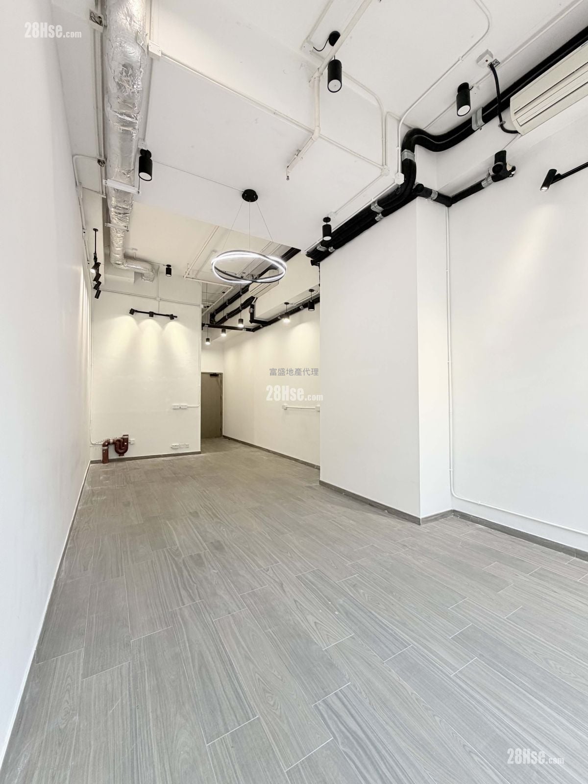 W668 Rental 478 ft²