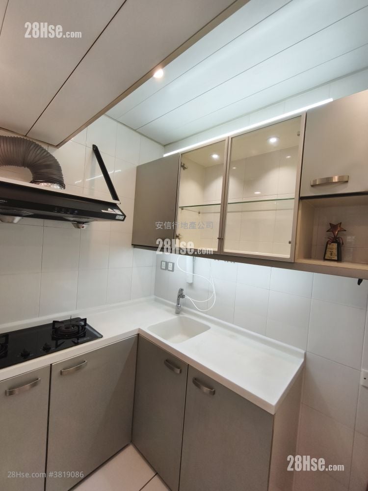 Chung Mei Building Rental 3 Bedrooms , 1 Bathroom 401 ft²