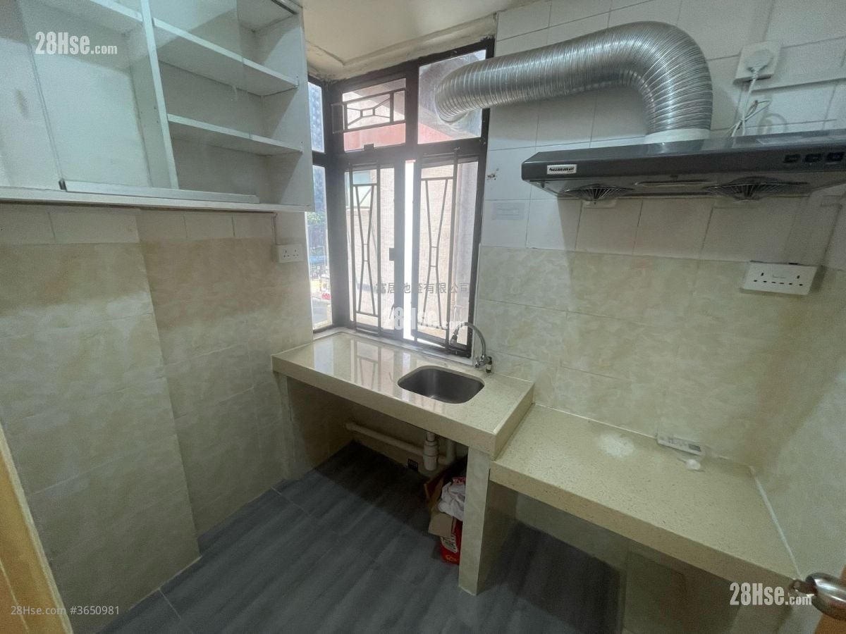 宇宙大厦 租盘 2 房 , 1 浴室 335 平方尺