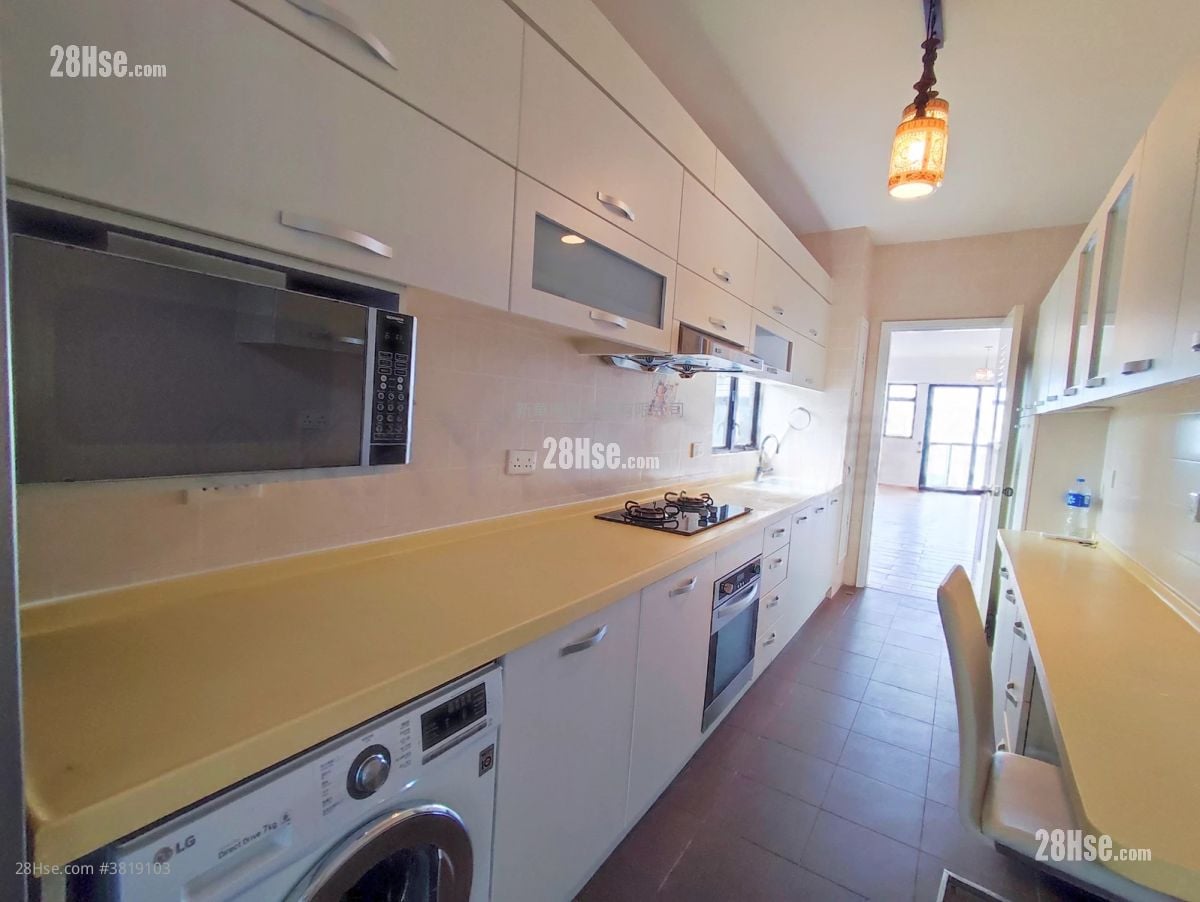 雅苑 租盘 3 房 , 2 浴室 1,350 平方尺