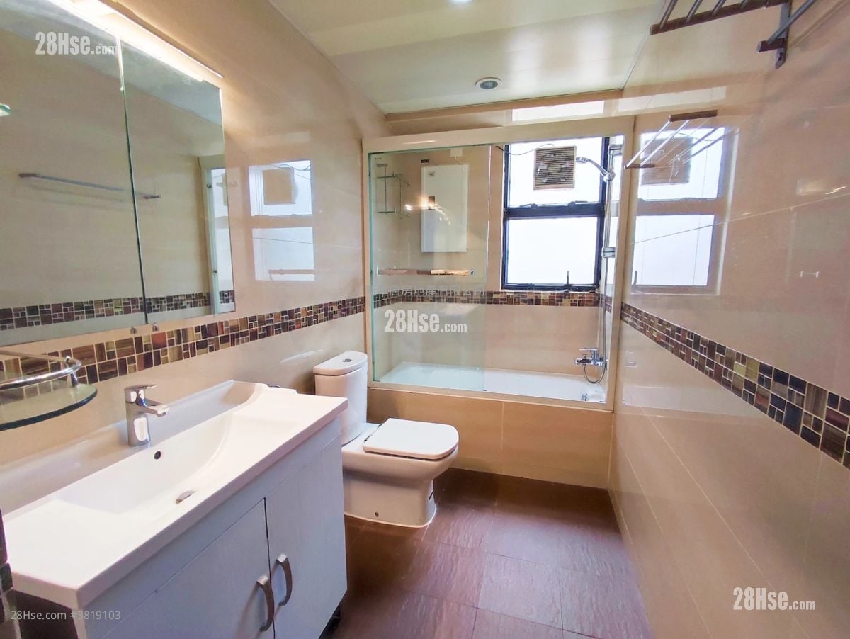 雅苑 租盘 3 房 , 2 浴室 1,350 平方尺