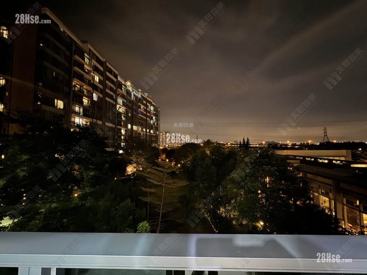 Park Yoho Sell 3 Bedrooms , 1 Bathroom 606 ft²