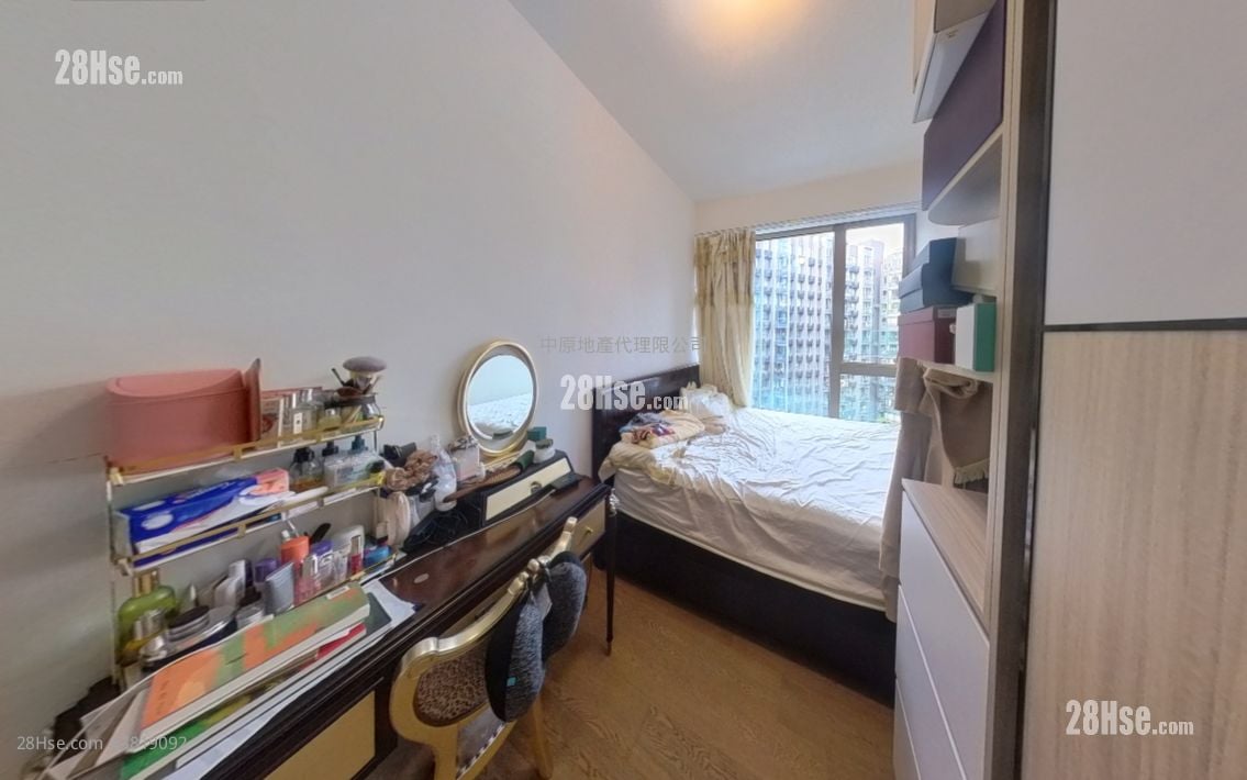 海日湾 II 售盘 3 房 810 平方尺