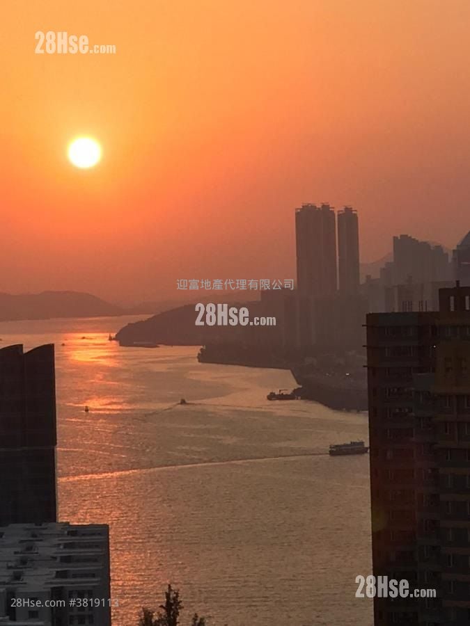 半岛豪庭 售盘 4 房 , 2 浴室 1,043 平方尺