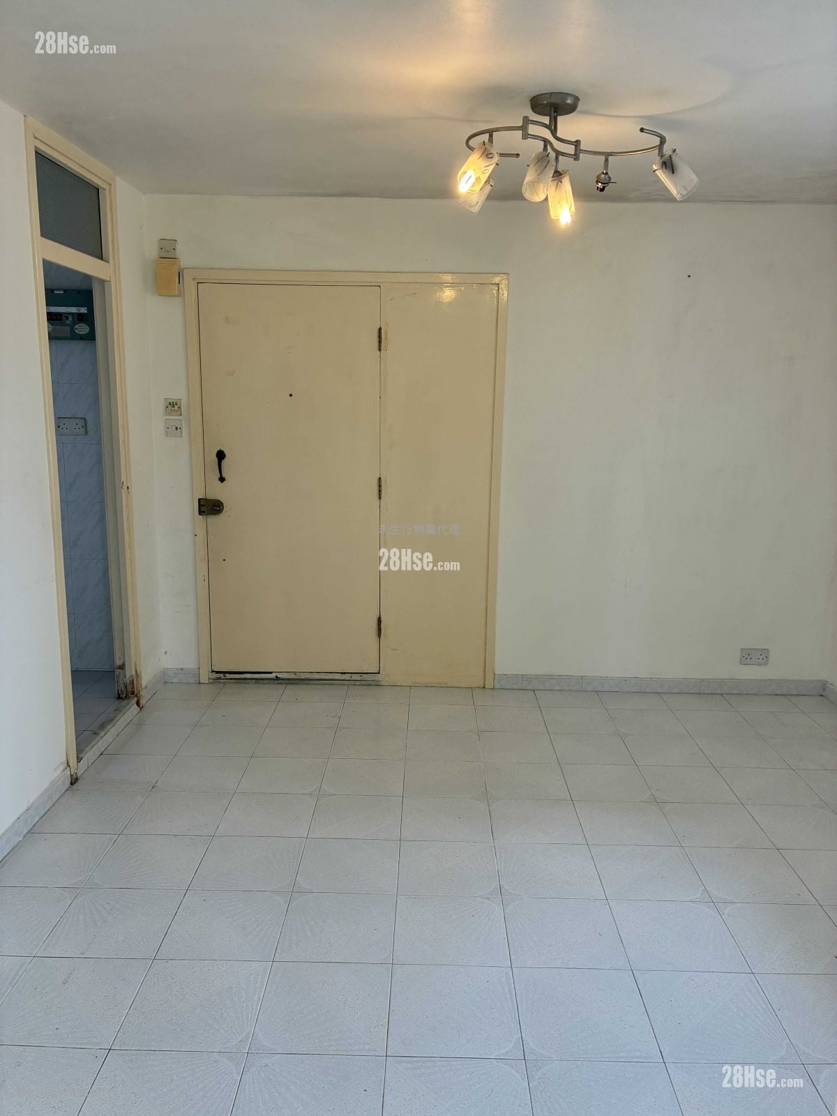 裕明苑 售盤 2 房 , 1 浴室 435 平方呎