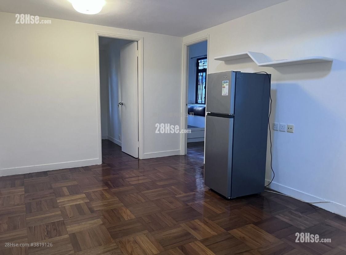 Hang Tak Building Rental 2 Bedrooms 400 ft²