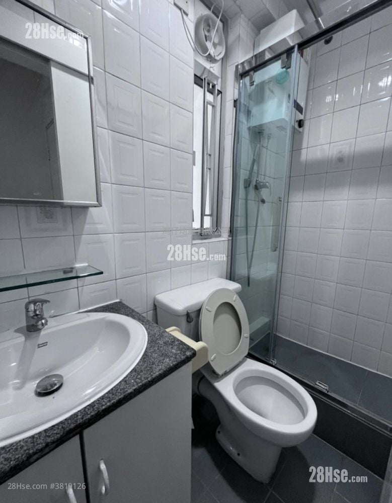 Hang Tak Building Rental 2 Bedrooms 400 ft²