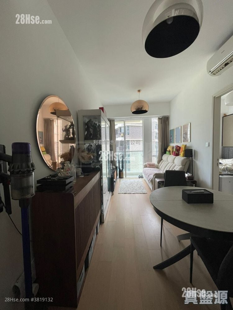 Monterey 售盤 1 房 , 1 浴室 364 平方呎