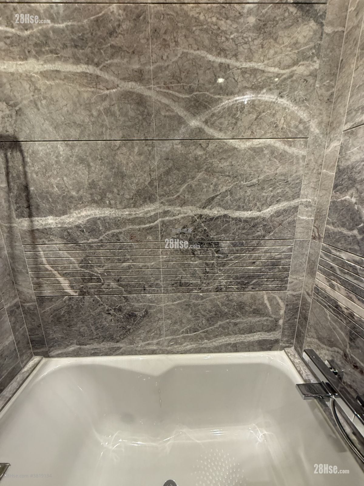 港岛南岸 售盘 2 房 , 2 浴室 538 平方尺