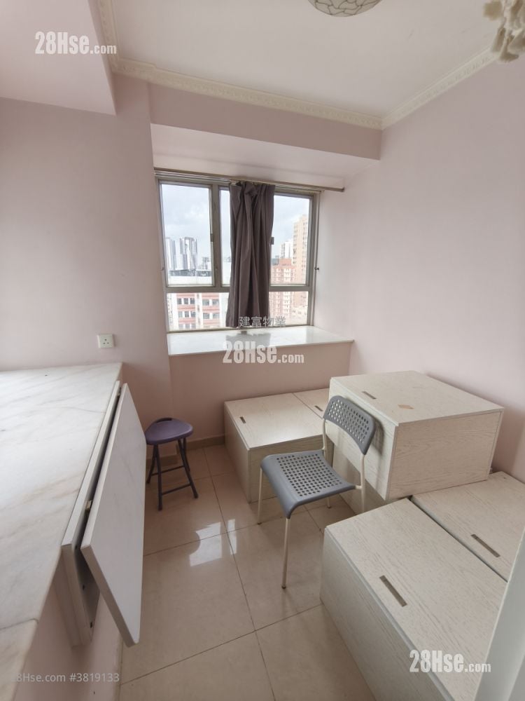 Ho Wang Building Rental 2 Bedrooms , 1 Bathroom 271 ft²