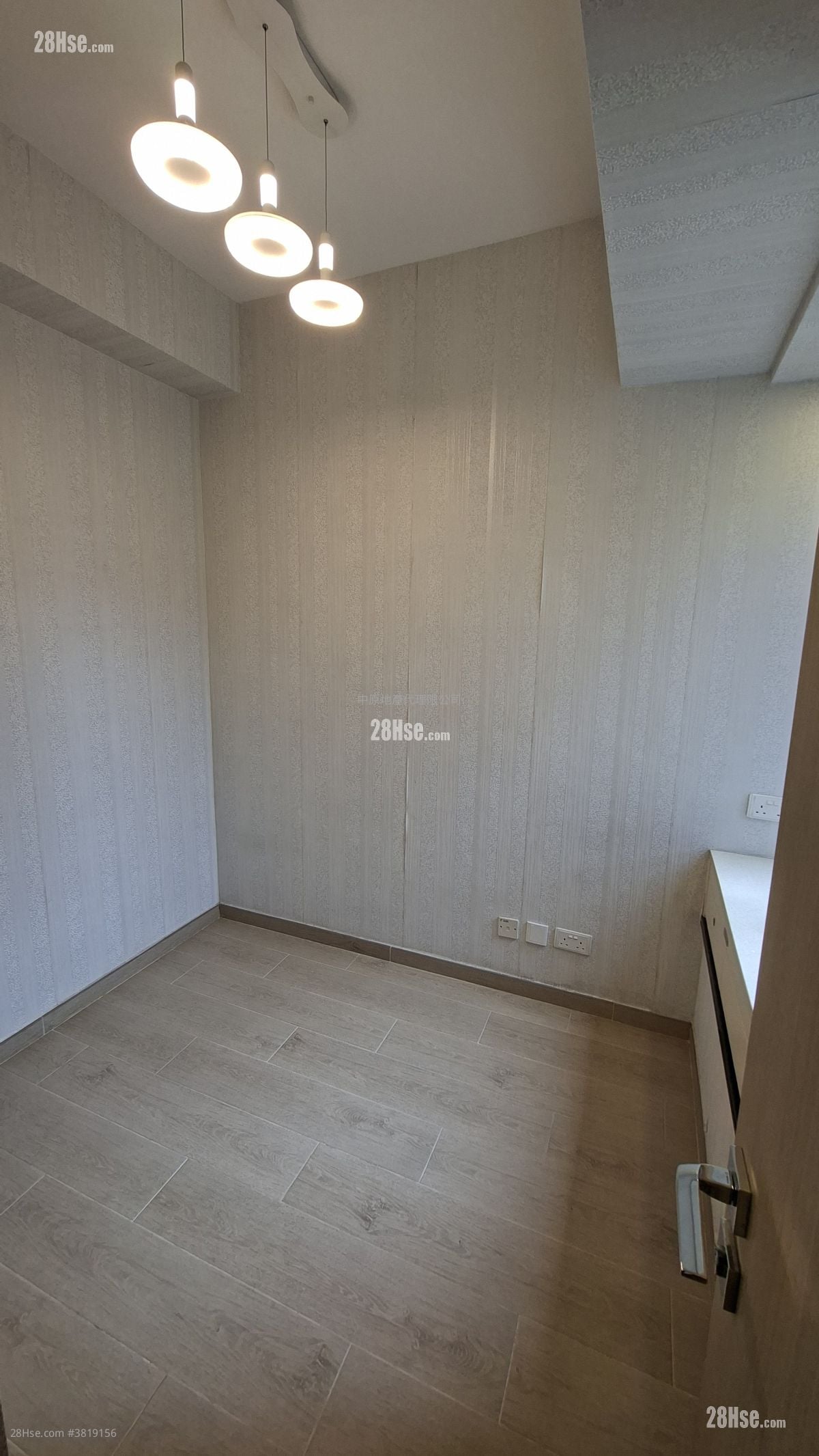 Double Cove Sell 2 Bedrooms , 3 Bathrooms 497 ft²