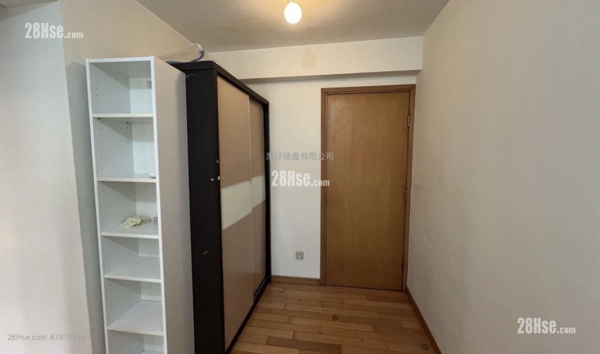 Brilliant Court Rental Studio , 1 Bathroom 203 ft²