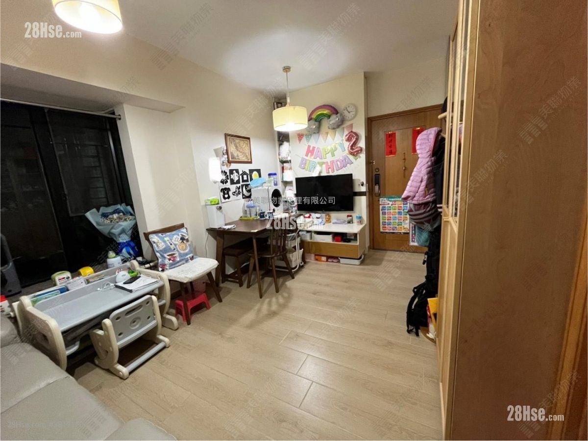 Scenic View Sell 2 Bedrooms , 1 Bathroom 497 ft²